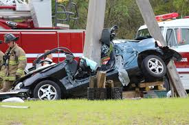 The helicopter's engine reportedly failed at roughly 2:20pm local time, forcing the pilots to make a hard landing on a busy road, with fatal consequences. Ocala Post Arrest Made In Marion Oaks Traffic Crash Killed 17 Year Old Girl