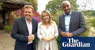 Martin roberts appeared to be in low spirits as he exited bristol crown court yesterday after the homes under the hammer star's driving ban appeal was dismissed by magistrates. When Good Tv Goes Bad Why Homes Under The Hammer Lost Its Bid On Property Porn Television The Guardian
