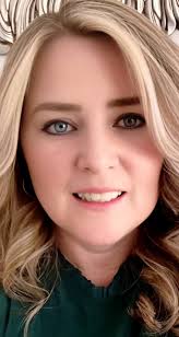 HOY, Hoy, hoy a las 6: 00PM. Nos vemos en el Centro Cultural La Paz, gran  presentación del Libro "LA PASCUA SI MI MAMÁ" Autoria de Aurora Alma  Angélica López Acuña. Enhorabuena. (