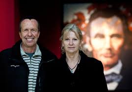 In Springfield, Ill., Applause for Obama Is Muted