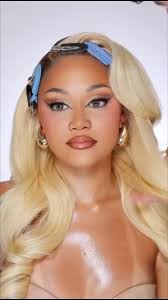 Que creen de este maquillaje? 👀 #reelsfacebook #transformation