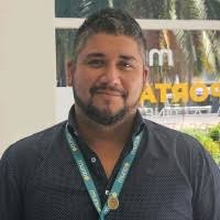 200+ perfiles de «Miles»