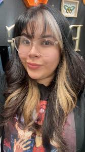 She got it right this time 😜, ., ., .,  #hairtransformation#colorblock#indoorlighting#outdoorlighting#colorcorrection#yumahair#yumastylist#lovewhatyoudo#haircutsmatter#highlights#balayage#ombre#matrixt...