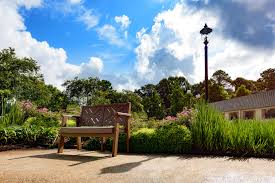 Find a local baton rouge louisiana pharmacy location, including 24 hr pharmacies, to help with your medications and drugs and fill your prescriptions. Who We Are Baton Rouge Health Care Center