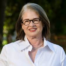 Laura Carstensen's Instagram, Twitter & Facebook