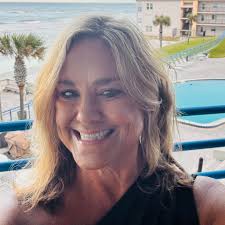 Reading "It ends with us" as it resonates with me a lot, and loving it so  far. But I read mixed reviews about second book, not sure if I should go  with