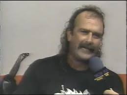 NEVER trust a snake. 🐍 Arsenio meets my cobra back in 1991. #TrustMe #AEW 