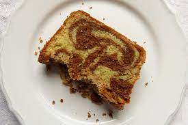 5.für den guss die weiße schokolade. Marmorkuchen Mit Schokolade Tahin Und Halva Mit Einem Rezept Fur Sesam Halwa Magentratzerl De