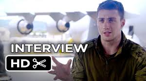 Et à jeter première avec bryan cranston aaron taylor johnson elizabeth olsen godzilla. Godzilla Interview Aaron Taylor Johnson 2014 Bryan Cranston Monster Movie Hd Youtube