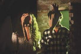 Adam and barbara are a normal couple.who happen to be dead. Google Image Result For Http Theadventuresoflesalina Com Wp Content Uploads 2 Beetlejuice Movie Classic Movies Scenes Beetlejuice