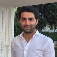 Ben antalyalı, yanık tenli kızım ben herkesin içinde bir yalnızım ben. Onur Bilge Blgonur Twitter