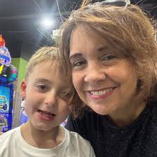 Spreading kindness with free, random acts of generosity