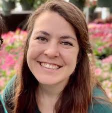 Carley Cave's Instagram, Twitter & Facebook