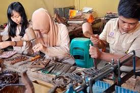 Polsek pakis aji pantau pelaksanaan vaksin untuk karyawan pabrik cegah. Jepara Akan Punya Lembaga Sertifikasi Tenaga Ukir