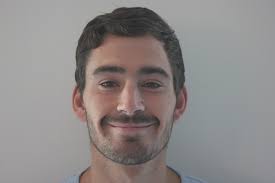 PHÂN TÍCH KINH TẾ: Hồng Kông: Agnes Chow, từ trường trung học đến xuống  đường biểu tình