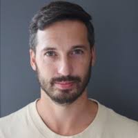 1100+ "Houts" profiles