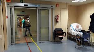 Catalunya recupera el derecho universal a la sanidad