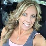 Kerri Engle's Instagram, Twitter & Facebook