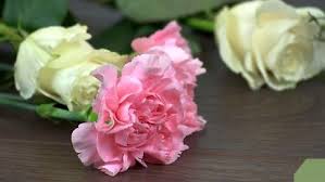 How to make a corsage. 3 Ways To Make A Corsage Wikihow