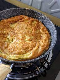 Untuk lebih enak, sediakan kicap, sambal belacan dan telur dadar. Lelaki Ini Kongsi Rahsia Buat Telur Dadar Macam Kedai Tomyam Ikut Je 2 Langkah Ini Daily Makan