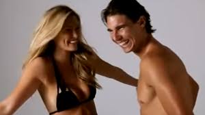 Acho que ele dá um óptimo modelo, afirmou a manequim israelita depois da sessão fotográfica em que ambos. Nadal And The Super Model Bar Rafaeli Sport Illustrated Video Tennis Tonic News Predictions H2h Live Scores Stats