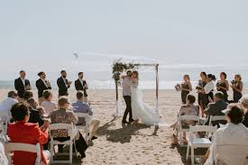 Our glowing looks are sure to make you dazzle on the day you tie the knot. What To Wear On A Beach Wedding