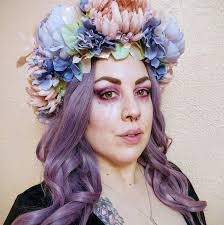 Ashley Amann's Instagram, Twitter & Facebook