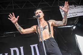 Andy biersack black veil brides andy andy black rock indie bauch tattoos bvb fan we heart it falling in reverse motionless in white. Black Veil Brides Andy Biersack Undergoes Appendix Surgery