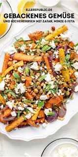 Gebackenes Gemuse Und Kichererbsen Mit Zatar Minze Feta Rezept Rezept In 2020 Rezepte Kichererbsen Lebensmittel Essen