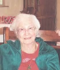 Loraine Holland's Instagram, Twitter & Facebook