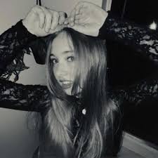 Violet Comer (@violetcomer) • Instagram photos and videos