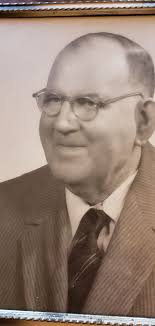 Does anyone remember Dr. Washburn Or Dr. Mitchell