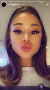 Keep nomming ariana, we wanna see how big you can get! Vsco Instagram Instagramstory Arianagrande Ariana Grande Selfie Ducklips Sarahdmillerr Vsco
