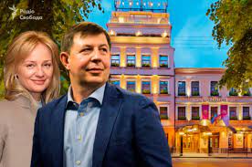 Верховна рада 9, опзж, №10 у списку, член політичної ради партії «незадекларована» цивільна дружина нардепа козака веде бізнес у рф з медведчуком. U Nezadeklarovanoyi Druzhini Soratnika Medvedchuka Kozaka Znajshli Naftogazovij Biznes V Rf Shemi