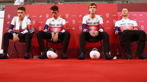 The medals were presented by james tomkins, ioc member, australia and brian cookson. Rzeslyskm5fdkm