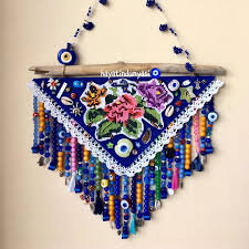 Instagram Da Kece Nazarlik Duvar Susu Muhtesem Bir Renk Su Saksmavisi Herkes Askin Rengi Kirmizi Der Ama Bana Gor In 2020 Shoulder Bag Clutch Gucci Dionysus