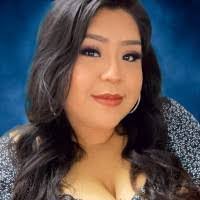 Liz Nava's Instagram, Twitter & Facebook