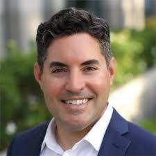 Quinton Gray's Instagram, Twitter & Facebook