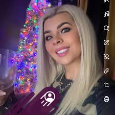 What hair stylists in Sterling Heights, Michigan make home visits for  haircuts?