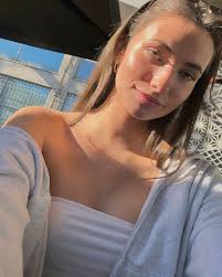 lizzy finley (@lizajanefinley) • Instagram photos and videos