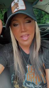 Lucy Goosey Comedian