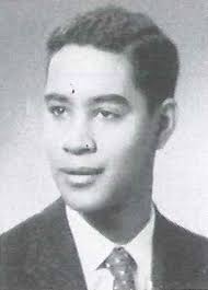 Didn't Roy Brown grow up in OakPark? You know Roy Brown????? aka Cookie the  clown. I know he didn't go to OPRF but thought he grew up in OP.