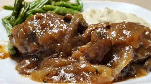This method of cooking steak in the air fryer provides perfect juicy steak each and everytime. Ninja Foodi Salisbury Steak Low Carb Crockpot Slow Cooker Hamburgers Youtube