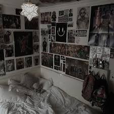 Pin By Wendy On Deco Punk Room Room Design Bedroom Edgy Bedroom