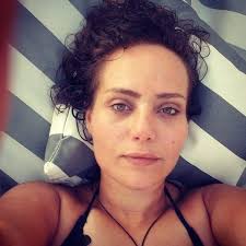 ستاند المصحف الشريف فقط ب ٩.٩٩ د 💣🔥 دريم هوم ❤️ كل ما يلزم البيت تحت سقف  واحد ❤️ العروض متوفرة في فرع طبربور والزرقاء الجديدة وفرعنا الثالث الجديد  الكائن في منطقة