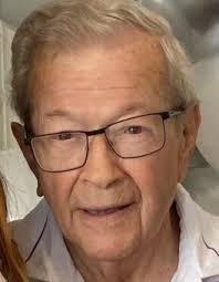 Allen Moon's Instagram, Twitter & Facebook