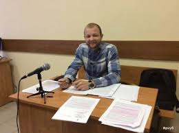 Навальный начал политическую карьеру в 2000 году, вступив в «яблоко», начал подниматься по карьерной партийной лестнице. Zamkoordinatora Yaroslavskogo Shtaba Navalnogo Dali 150 Chasov Obyazatelnyh Rabot Za Provedenie Shestviya I Mitinga Protiv Pensionnoj Reformy 02 10 18 Yarkub