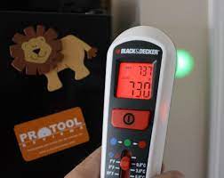 What i find so neat about this tool is that it tells you the starting temperature initially. Black And Decker Tld100 Thermal Leak Detector Review