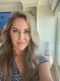 Erin Mcdonough's Instagram, Twitter & Facebook