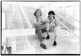 Camila Reveco : El artista del día: Mildred Burton - Argentina